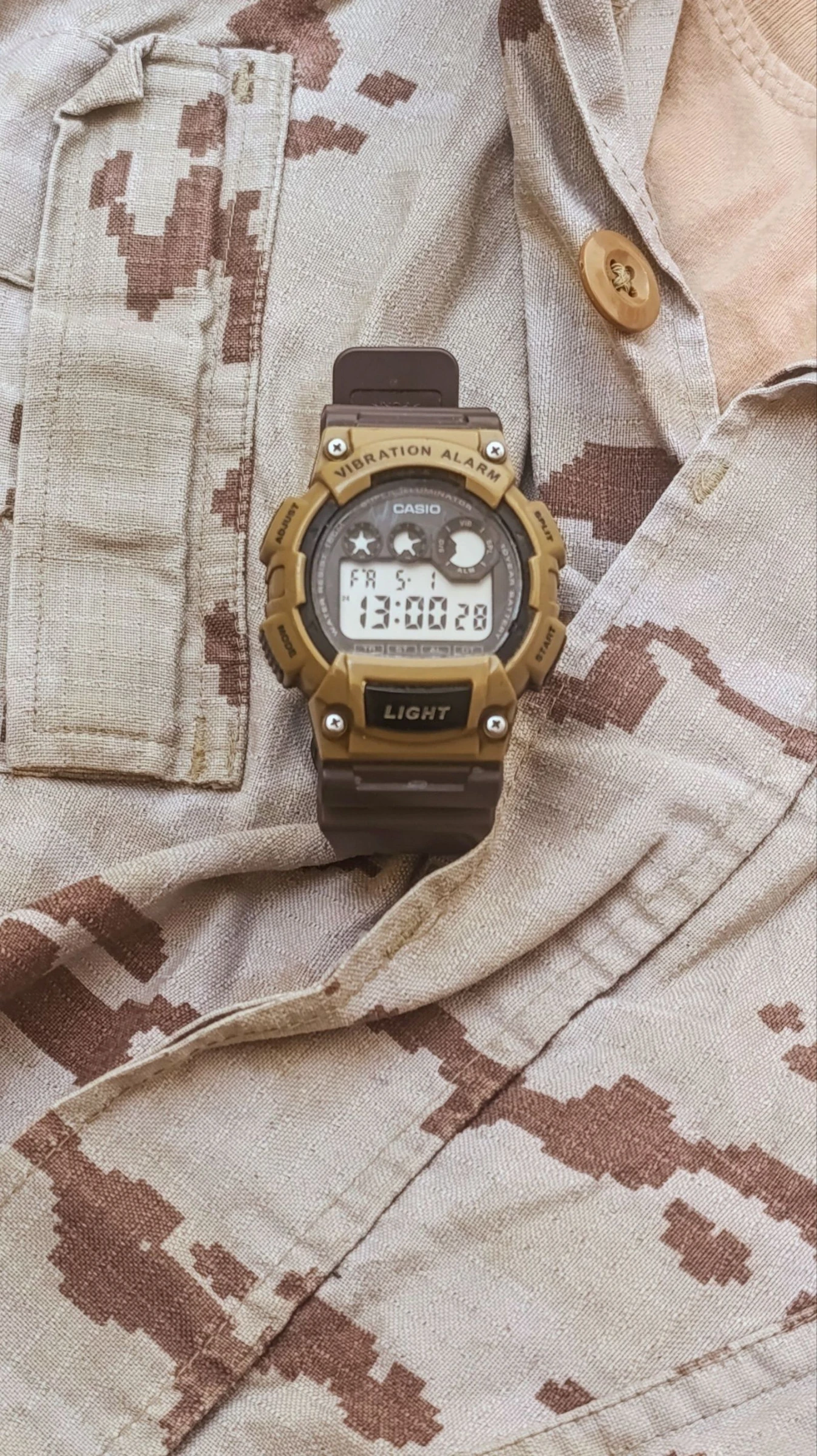 Casio W-735H-5AV bruin – photo 2